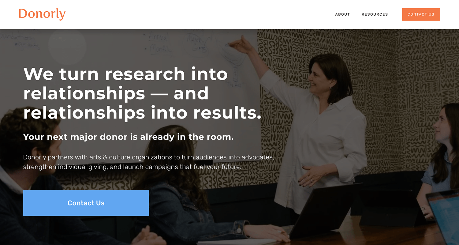 Screenshot of Donorly's homepage